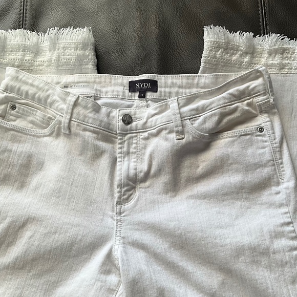 NYDJ BILLIE Ankle Boot Jeans Lace Fringe Hippie Boho Stretch LiftxTuck White 12 - Picture 4 of 8